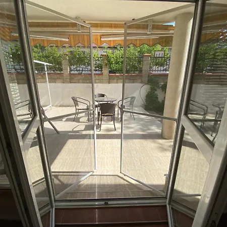 In Complex Atrium * Kranewo
