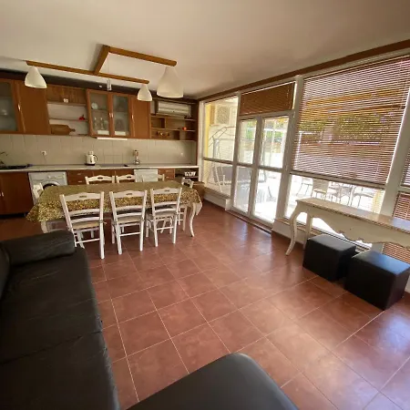 Apartman In Complex Atrium