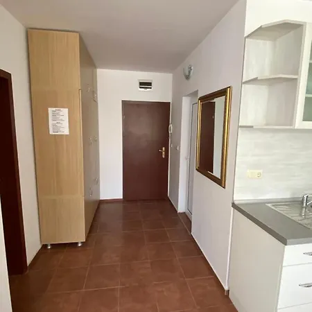 Apartman In Complex Atrium *