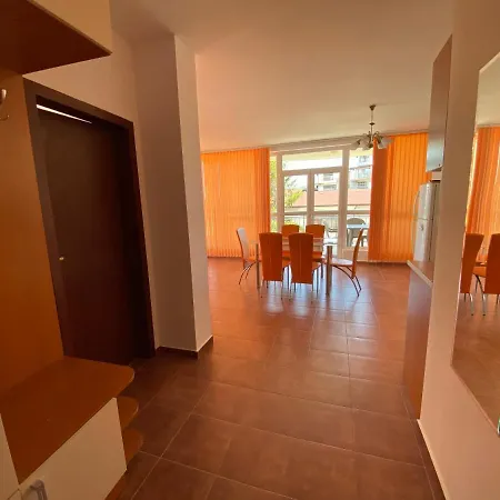 In Complex Atrium Apartman *