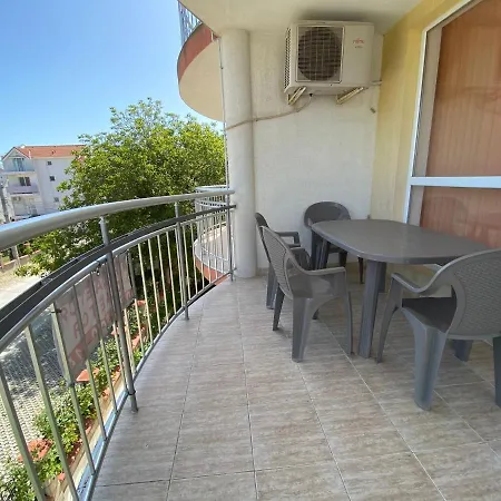 Apartman In Complex Atrium