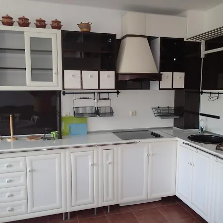In Complex Atrium Apartment Kranevo