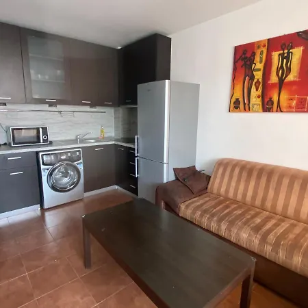 In Complex Atrium Apartment Kranevo